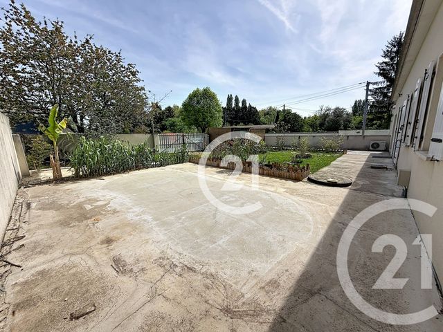 Maison &agrave; louer - 4 pi&egrave;ces - 109,60 m2 - Jarnac - 16 - POITOU-CHARENTES