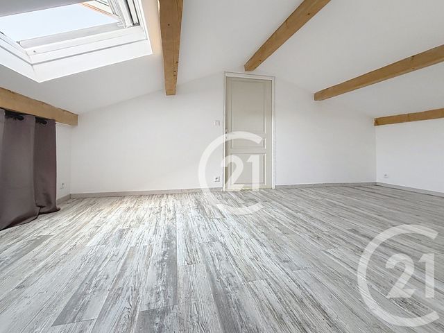 Maison &agrave; louer - 5 pi&egrave;ces - 114 m2 - Jarnac - 16 - POITOU-CHARENTES
