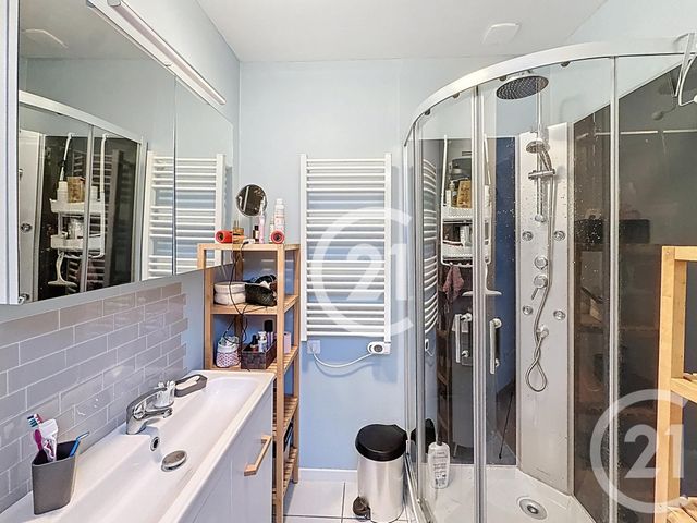 Maison &agrave; louer - 5 pi&egrave;ces - 183,60 m2 - Jarnac - 16 - POITOU-CHARENTES