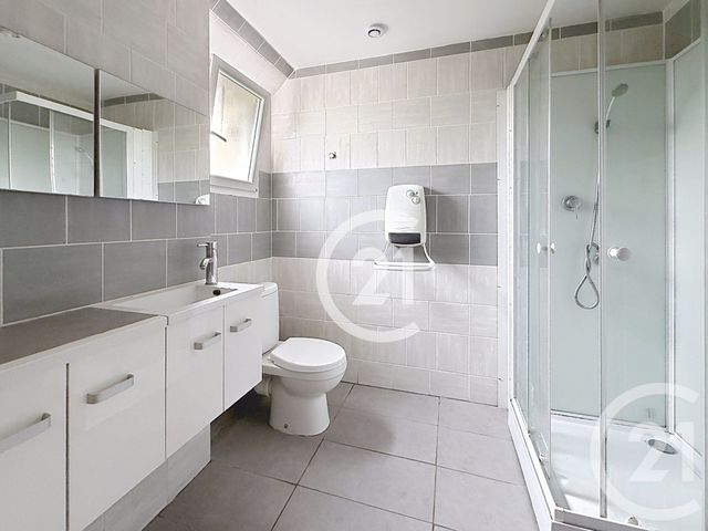 Maison &agrave; louer - 4 pi&egrave;ces - 89,50 m2 - Segonzac - 16 - POITOU-CHARENTES