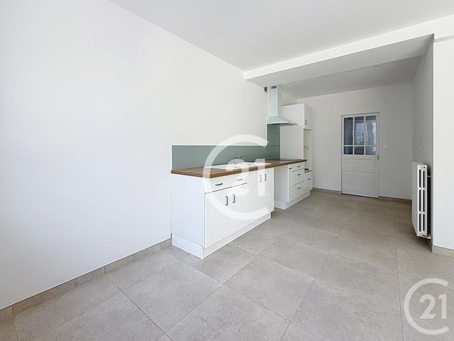 Maison &agrave; louer - 5 pi&egrave;ces - 143,50 m2 - Jarnac - 16 - POITOU-CHARENTES