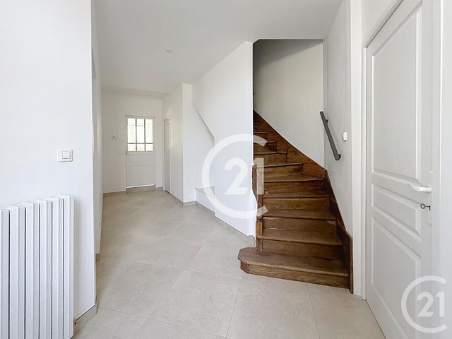 Maison &agrave; louer - 5 pi&egrave;ces - 143,50 m2 - Jarnac - 16 - POITOU-CHARENTES