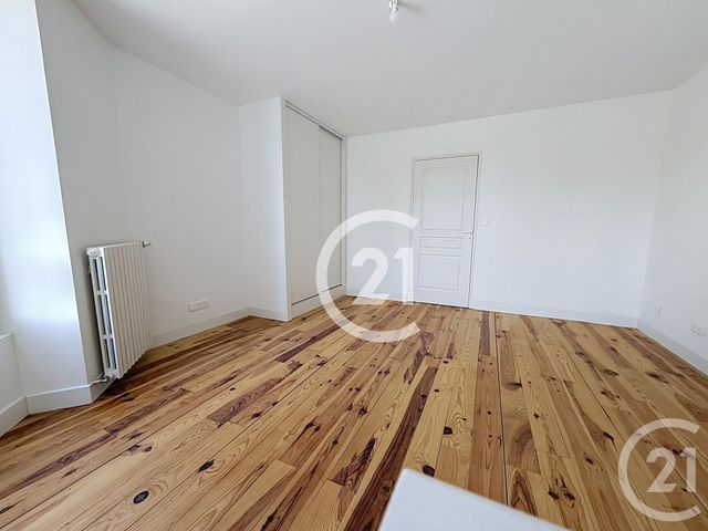Maison &agrave; louer - 5 pi&egrave;ces - 143,50 m2 - Jarnac - 16 - POITOU-CHARENTES