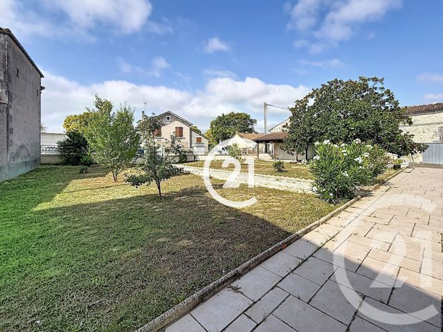 Maison &agrave; vendre - 7 pi&egrave;ces - 169 m2 - Juillac Le Coq - 16 - POITOU-CHARENTES