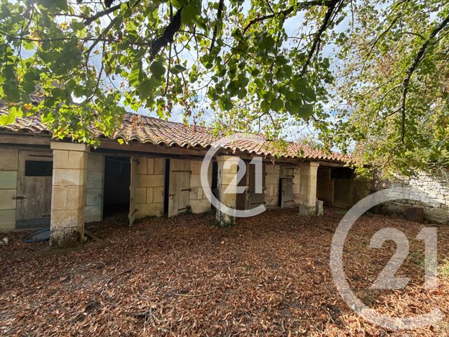 Maison &agrave; vendre - 4 pi&egrave;ces - 143 m2 - St Meme Les Carrieres - 16 - POITOU-CHARENTES