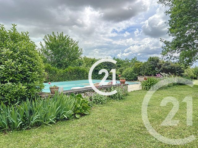 Maison &agrave; vendre - 6 pi&egrave;ces - 225 m2 - Foussignac - 16 - POITOU-CHARENTES