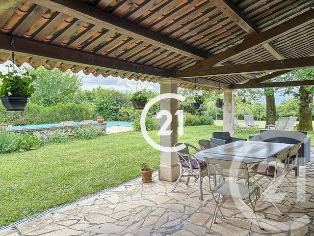 Maison &agrave; vendre - 6 pi&egrave;ces - 225 m2 - Foussignac - 16 - POITOU-CHARENTES