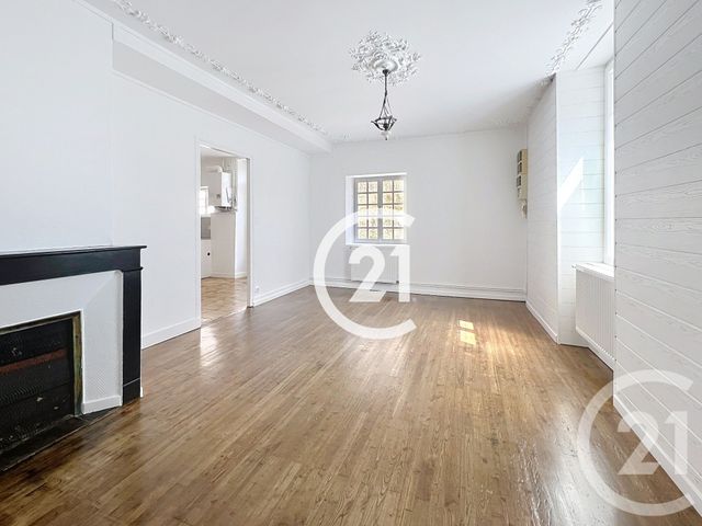 Maison à louer - 4 pièces - 99 m2 - Rouillac - 16 - POITOU-CHARENTES
