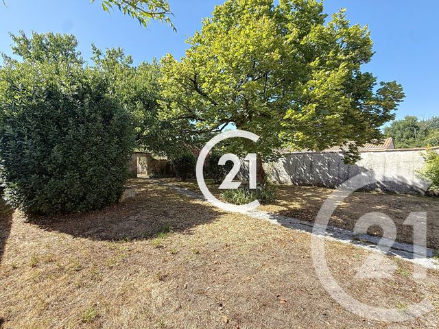 Maison à vendre - 5 pièces - 176 m2 - Gondeville - 16 - POITOU-CHARENTES