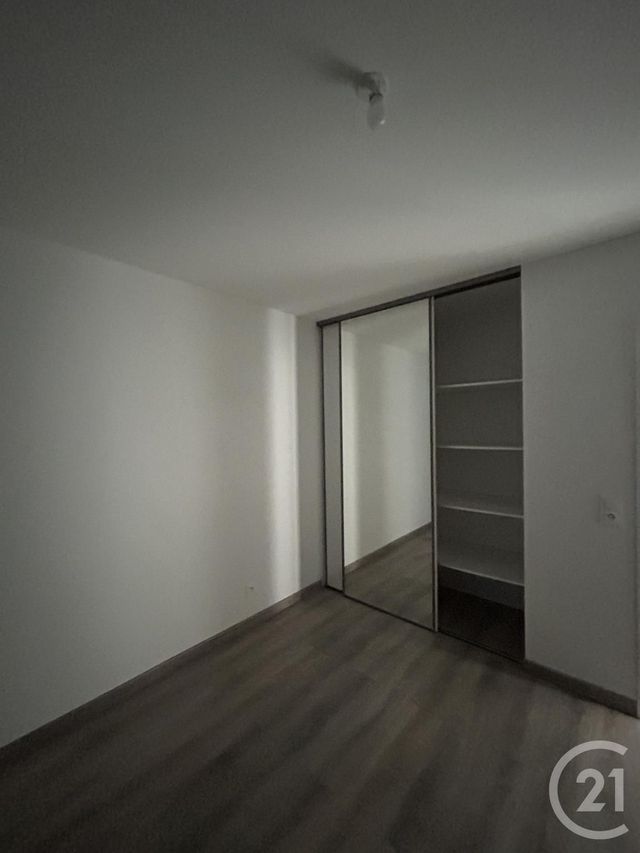 Maison &agrave; louer - 3 pi&egrave;ces - 75 m2 - Saintes - 17 - POITOU-CHARENTES
