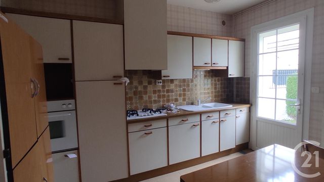 Maison &agrave; vendre - 8 pi&egrave;ces - 126 m2 - Saintes - 17 - POITOU-CHARENTES