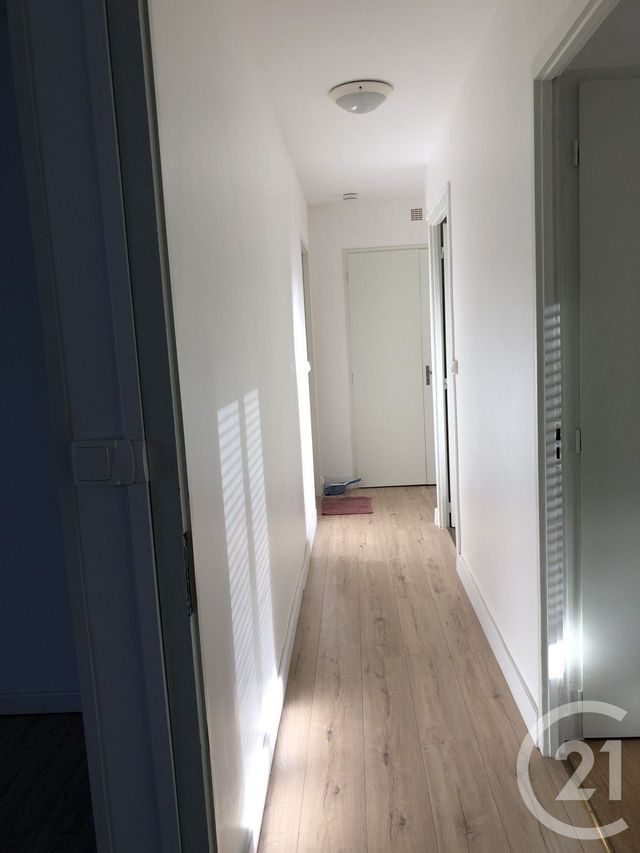 Maison &agrave; vendre - 5 pi&egrave;ces - 83 m2 - Saintes - 17 - POITOU-CHARENTES