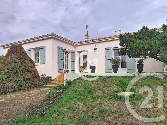 Maison &agrave; vendre - 6 pi&egrave;ces - 159 m2 - Saintes - 17 - POITOU-CHARENTES