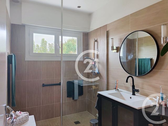 Maison &agrave; vendre - 6 pi&egrave;ces - 159 m2 - Saintes - 17 - POITOU-CHARENTES