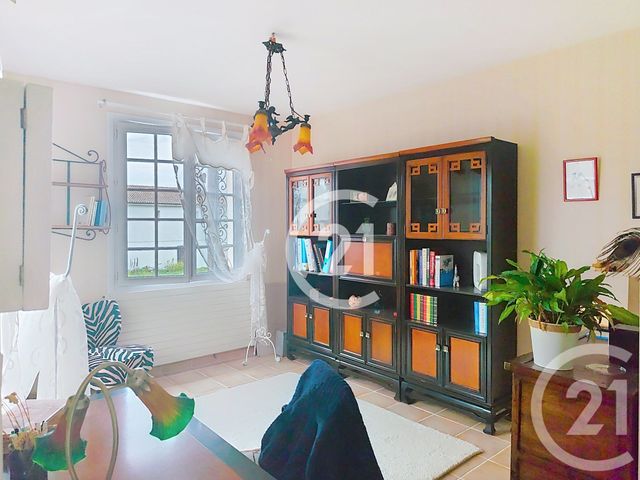 Maison &agrave; vendre - 6 pi&egrave;ces - 159 m2 - Saintes - 17 - POITOU-CHARENTES
