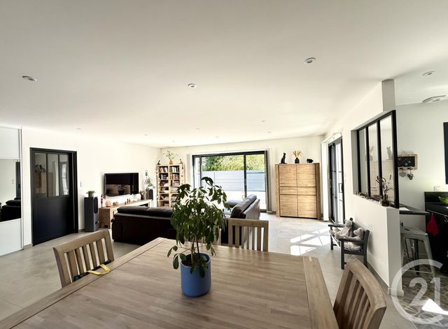 Maison &agrave; vendre - 4 pi&egrave;ces - 119,46 m2 - Saintes - 17 - POITOU-CHARENTES