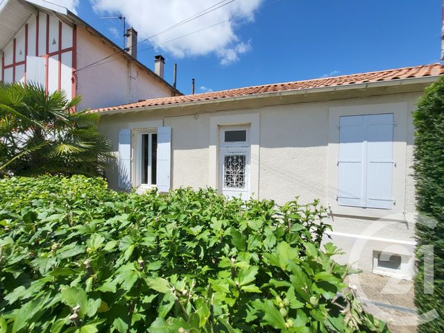 Maison &agrave; vendre - 3 pi&egrave;ces - 107 m2 - Saintes - 17 - POITOU-CHARENTES