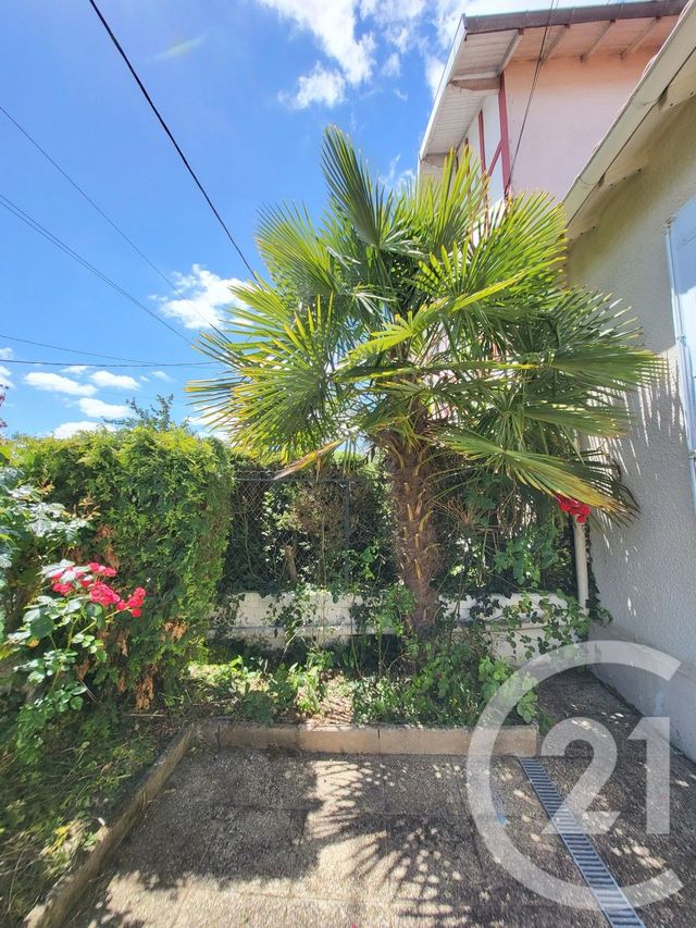 Maison &agrave; vendre - 3 pi&egrave;ces - 107 m2 - Saintes - 17 - POITOU-CHARENTES