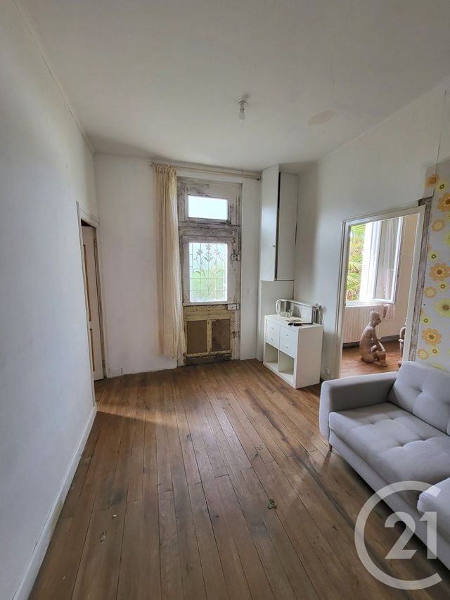 Maison &agrave; vendre - 3 pi&egrave;ces - 107 m2 - Saintes - 17 - POITOU-CHARENTES