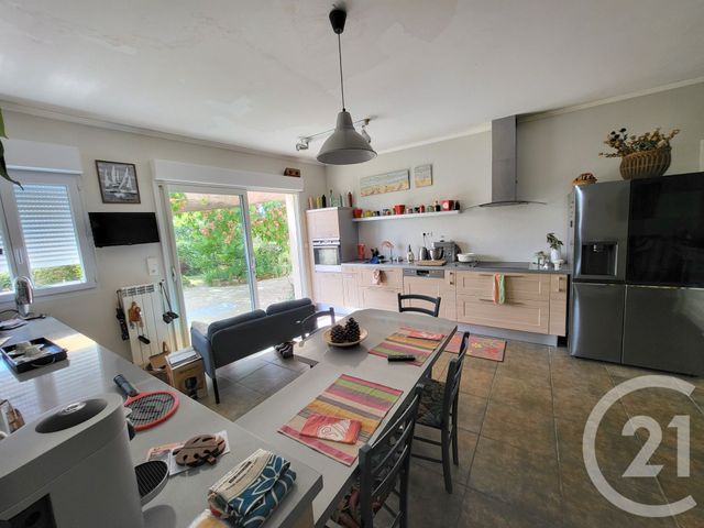 Maison &agrave; vendre - 5 pi&egrave;ces - 164,70 m2 - Saintes - 17 - POITOU-CHARENTES
