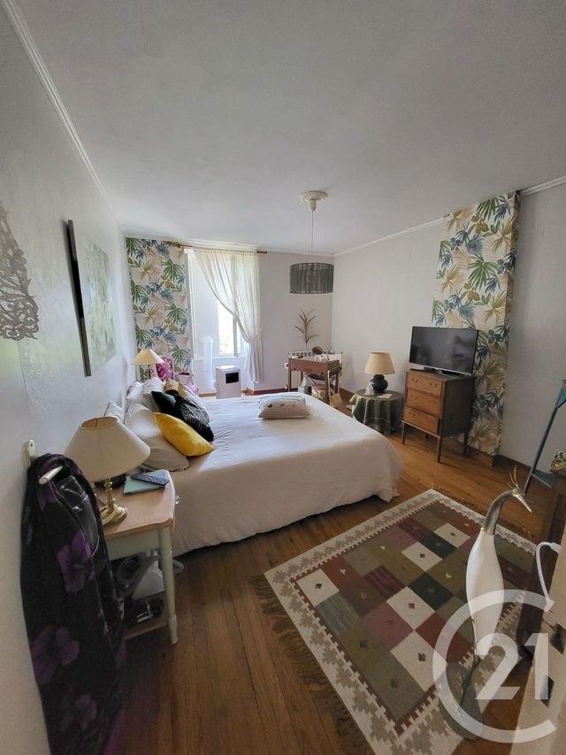 Maison &agrave; vendre - 5 pi&egrave;ces - 164,70 m2 - Saintes - 17 - POITOU-CHARENTES
