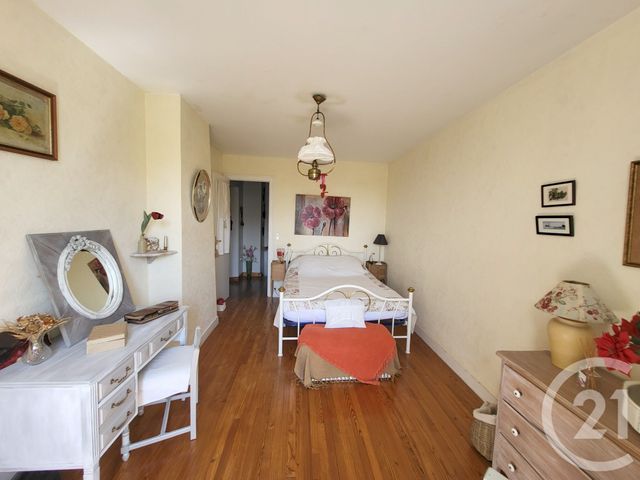 Maison &agrave; vendre - 5 pi&egrave;ces - 164,70 m2 - Saintes - 17 - POITOU-CHARENTES