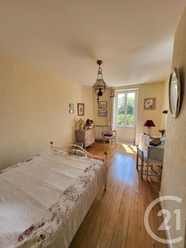 Maison &agrave; vendre - 5 pi&egrave;ces - 164,70 m2 - Saintes - 17 - POITOU-CHARENTES