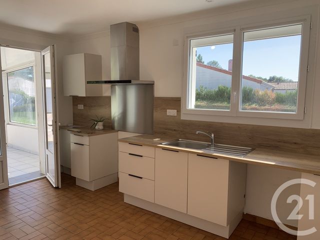 Maison &agrave; vendre - 4 pi&egrave;ces - 86,92 m2 - St Georges Des Coteaux - 17 - POITOU-CHARENTES
