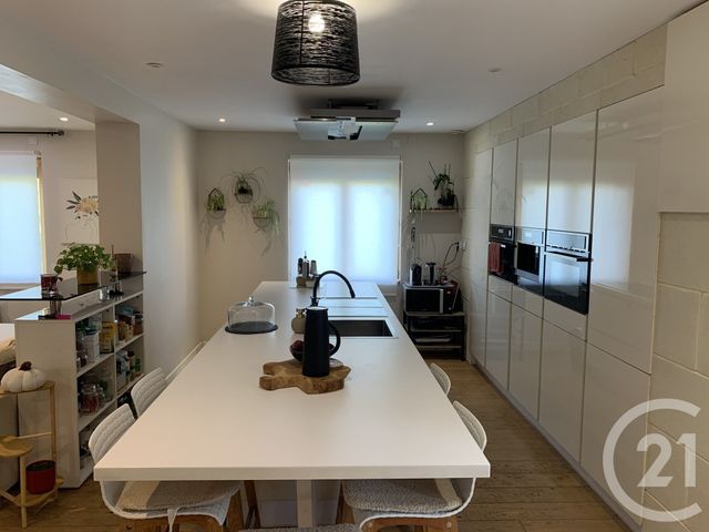 Maison &agrave; vendre - 5 pi&egrave;ces - 146,60 m2 - Saintes - 17 - POITOU-CHARENTES
